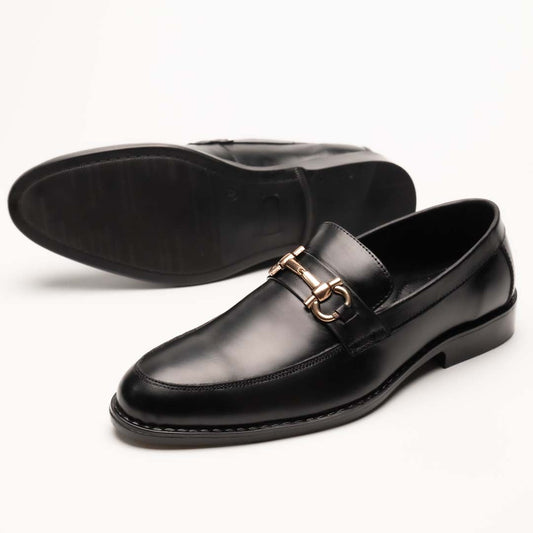 Horse bit leather loafers Black